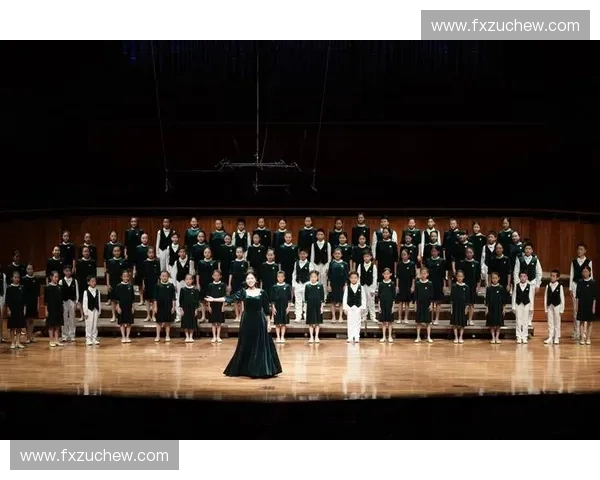 聚焦队形变化打造节奏与视觉统一的团队舞台表现创新实践路径研究 聚焦队形变化打造节奏与视觉统一的团队舞台表现创新实践路径研究